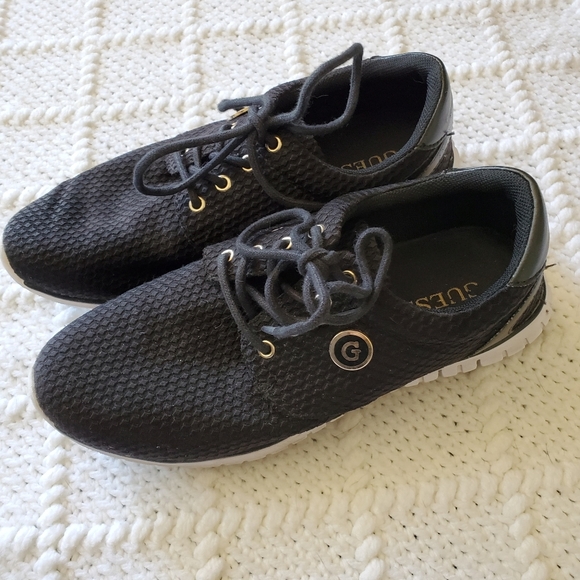 ***3/$30***🖤 G By Guess Black Sneakers - Picture 4 of 6